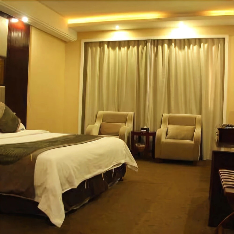 East Lake International Hotel