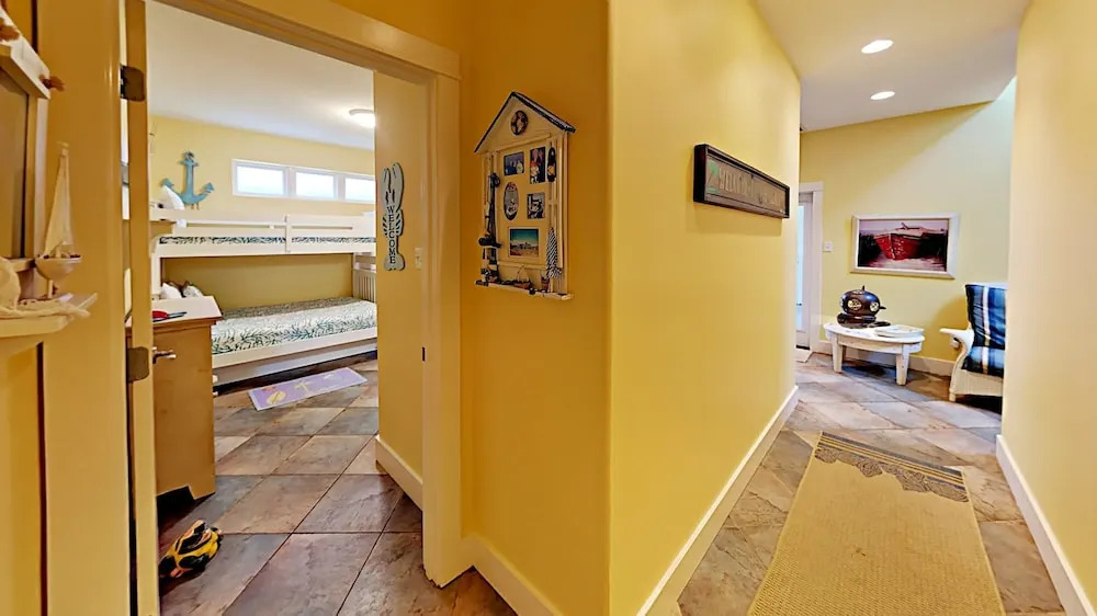 Banyan Beach House - Three Bedroom House