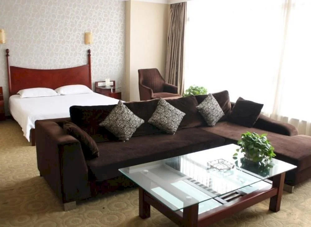 Binzhou Century Star Business Hotel