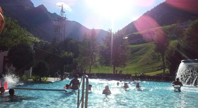 Appartementhaus Zillertal by PiaundDirk