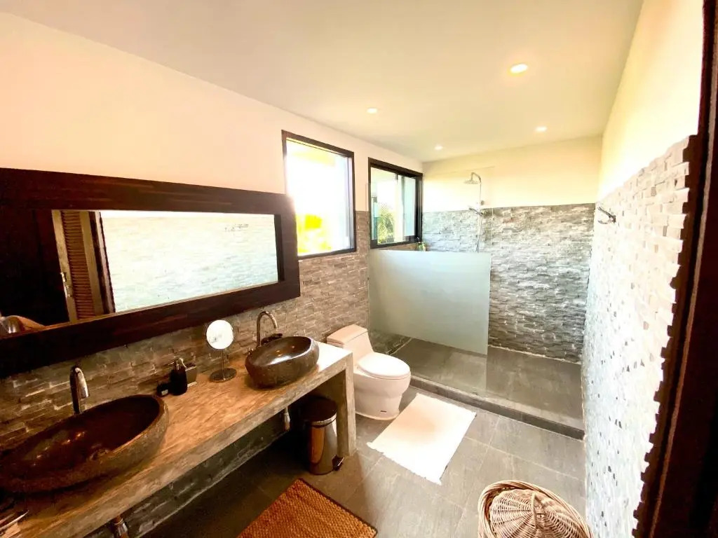 Natural Villas Chiang Mai Riverside Pool Villa 5BDR