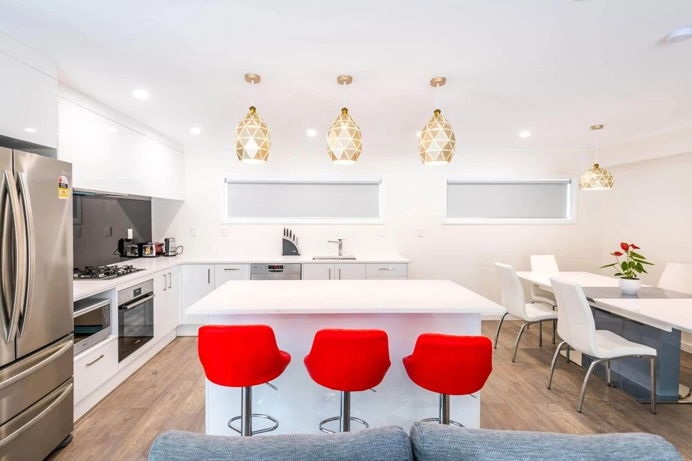 Brand New 5BR home with view of the sea