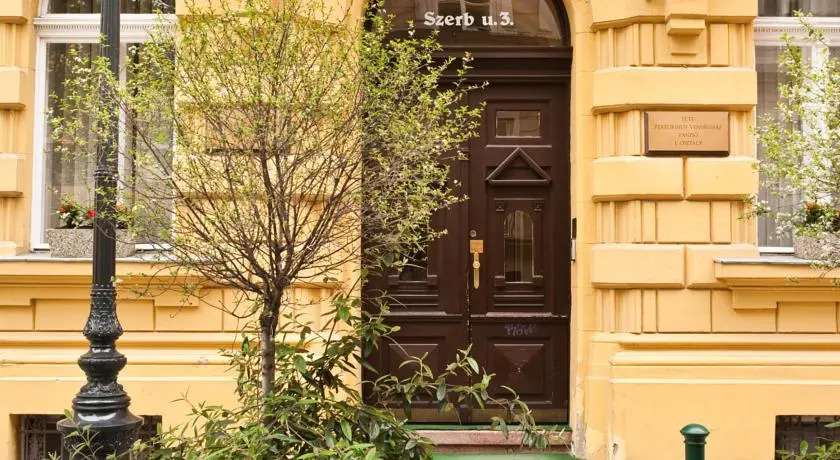 Peregrinus Hotel