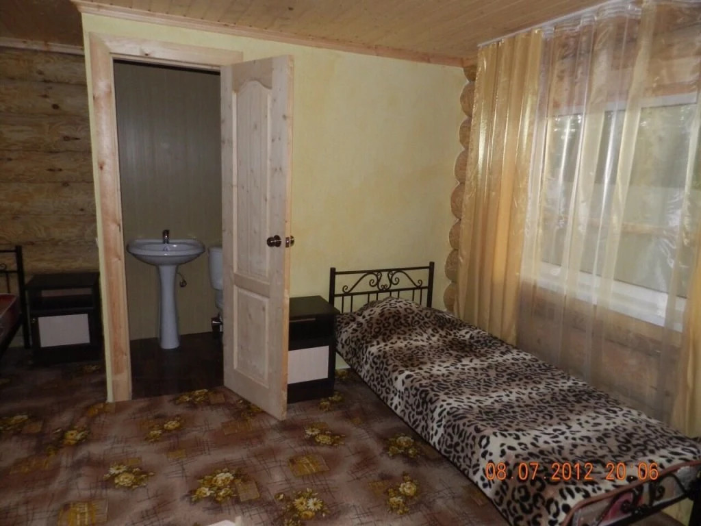 Russkij Dvorik Guest House