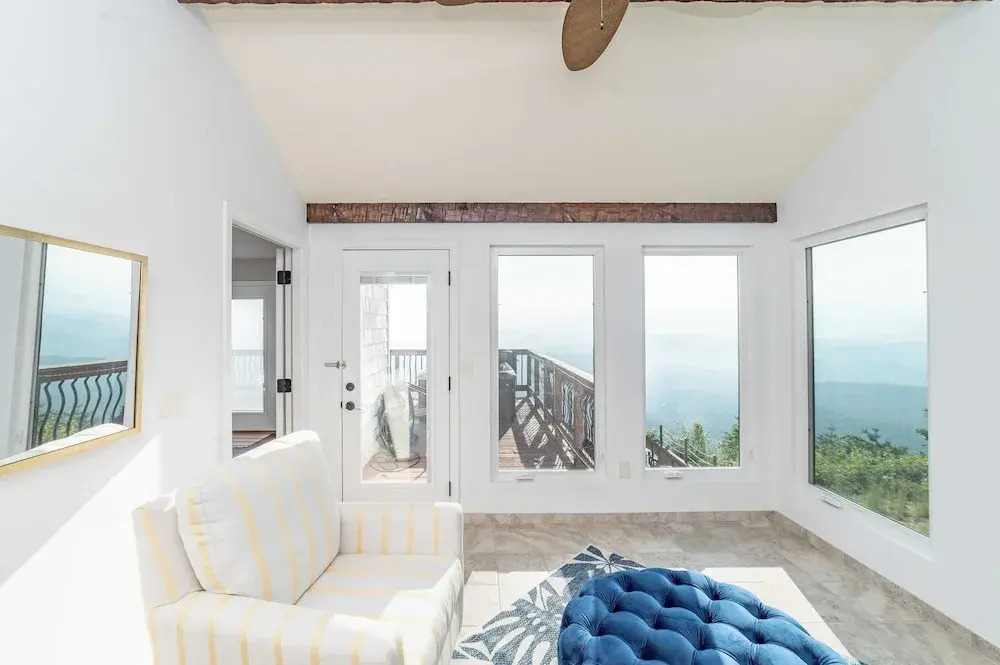 Panorama by Avantstay Unparalleled Views, Deck w/ Hottub, Game Room Pool Table