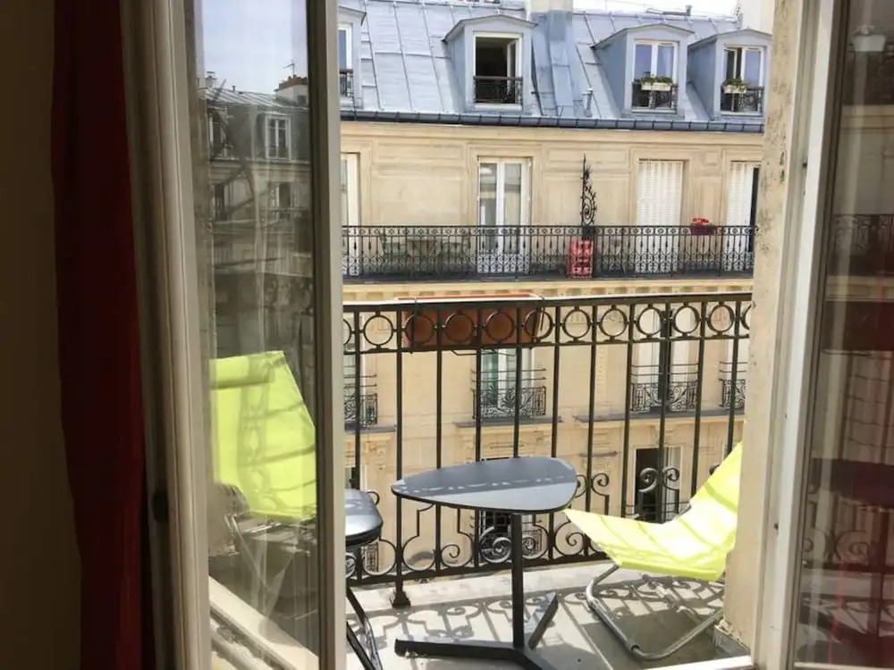 Close To Montmartre 1 Bedroom Apartment