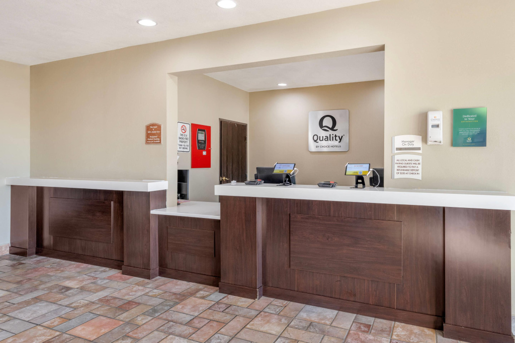 Quality Inn & Suites Lincoln North