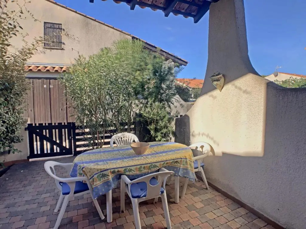 Appartement Saintes-Maries-de-la-Mer, 3 pièces, 6 personnes - FR-1-475-29