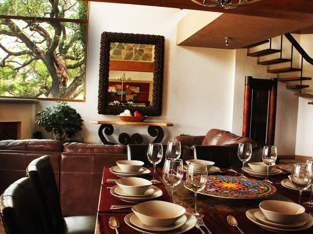 5 Minutes From Downtown, Great Views Casa Toscana