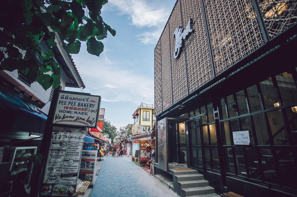 The Street Hostel Koh Lipe - Adult Only