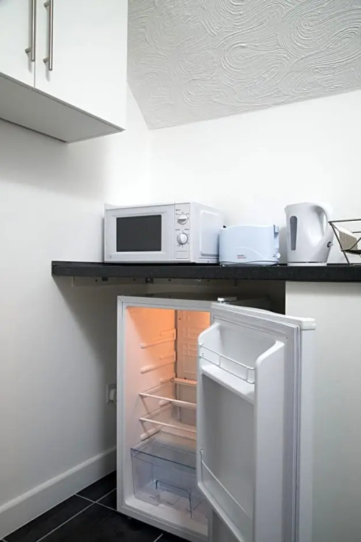 Tlk Apartments And Hotel