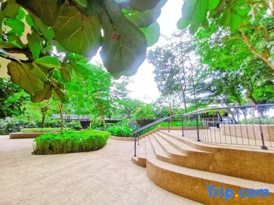 Legoland-5min Walk@ Happy Travel at Afiniti Residency 8Pax(max) with Bathtub