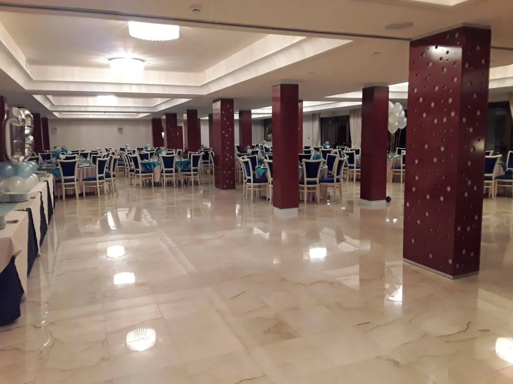 Prince Franklyn Hotel