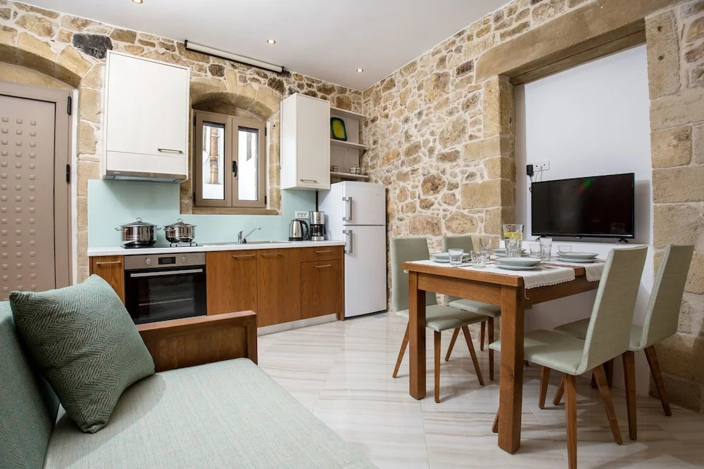 Agarathos Homes