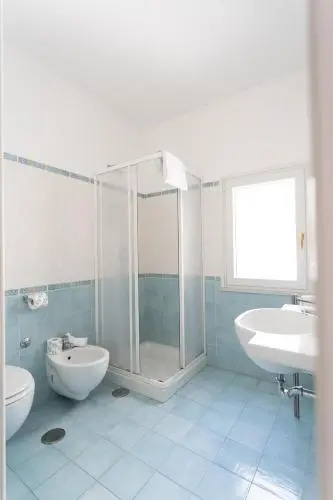 LUIMAR Holiday House
