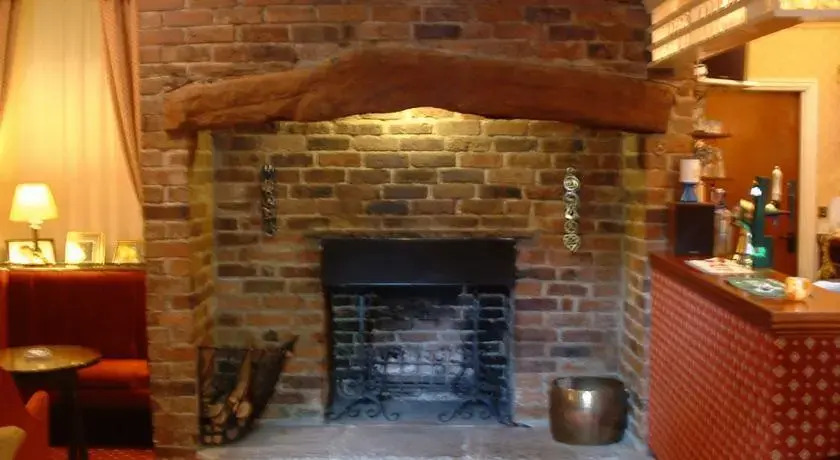 Alder House Hotel