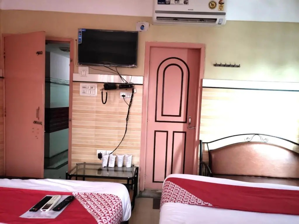 OYO 16064 Hotel Tirupati
