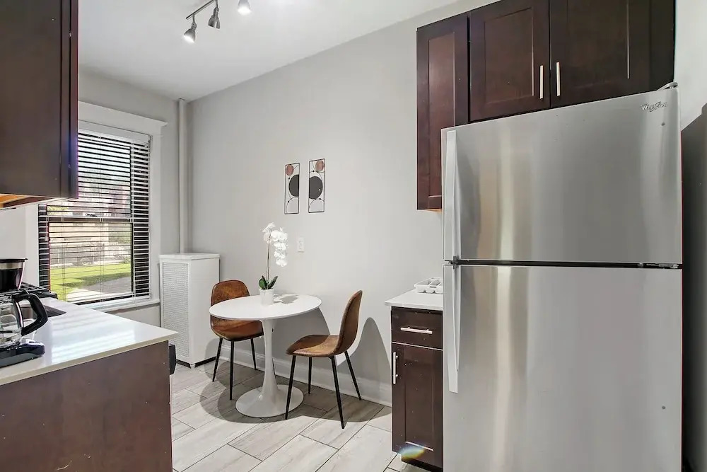 Bright 1BR - Woodlawn 1E