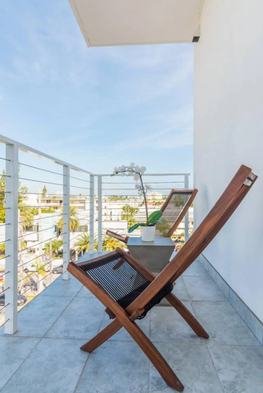 Luxury 2 bedroom apt in South Beach 403
