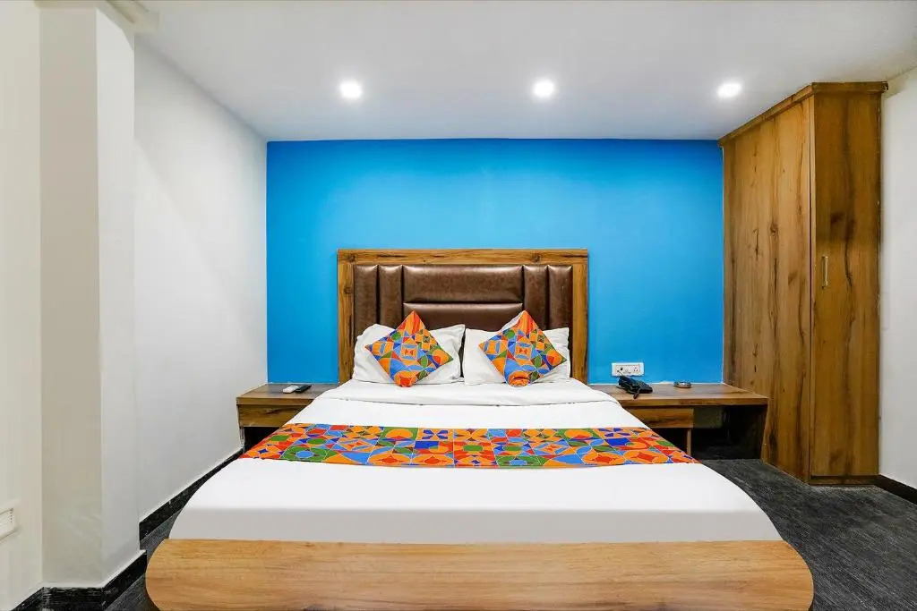 Fabhotel Babas Residency