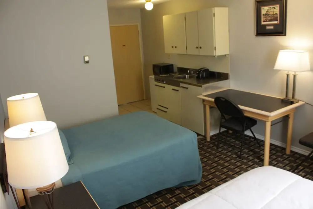 Hillcrest Motel