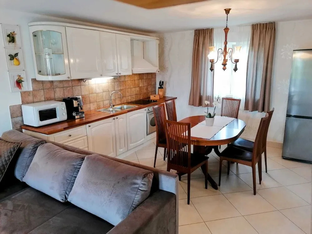 Deluxe Apartment With Amazing sea View in Opatija