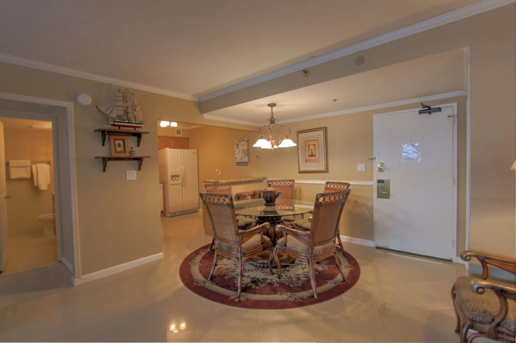 Deluxe Apartments by South Florida Vacations