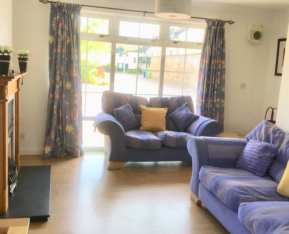 Wellingtonia Court Apartment