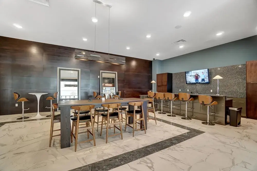 Opulent Corner 2BR Near OSU w Garage Parking