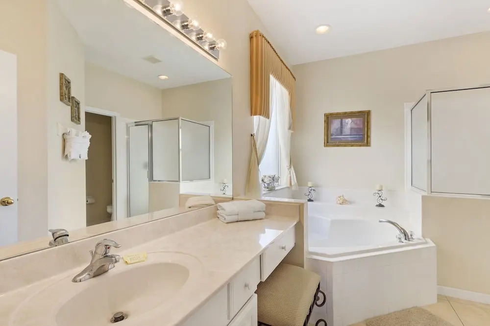 Palm Key Villa 7 bed on Emerald Island Resort