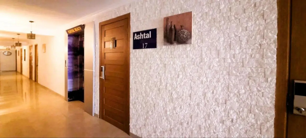 ASHTAL beach HOTEL 17\04