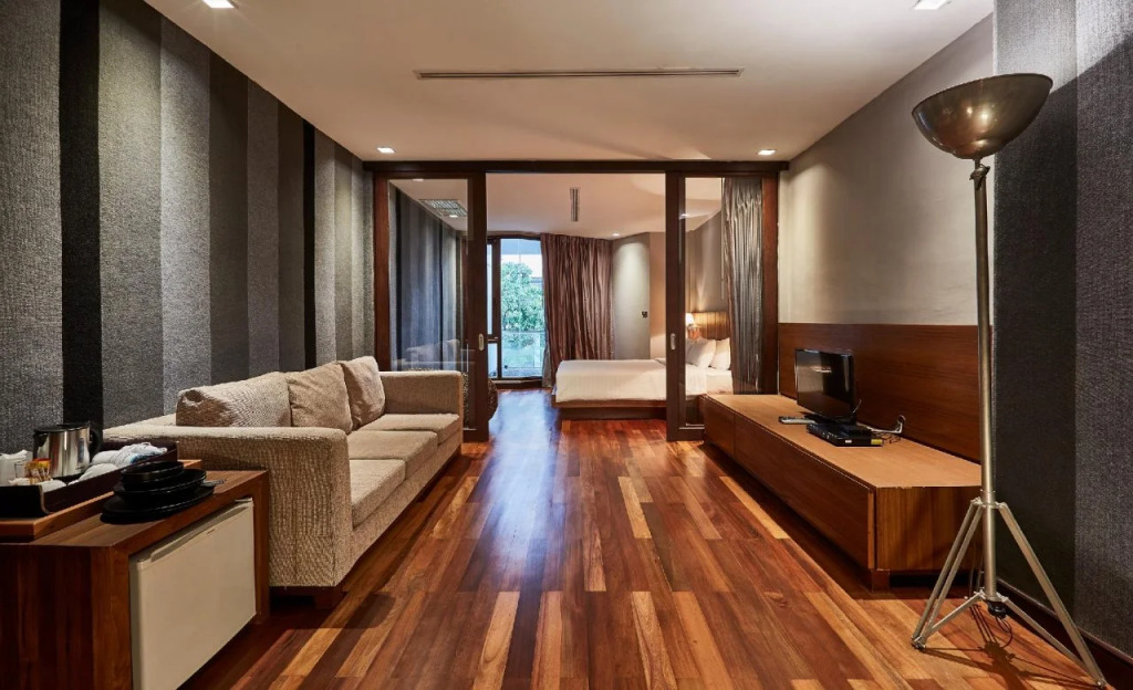 Luxx at Silom