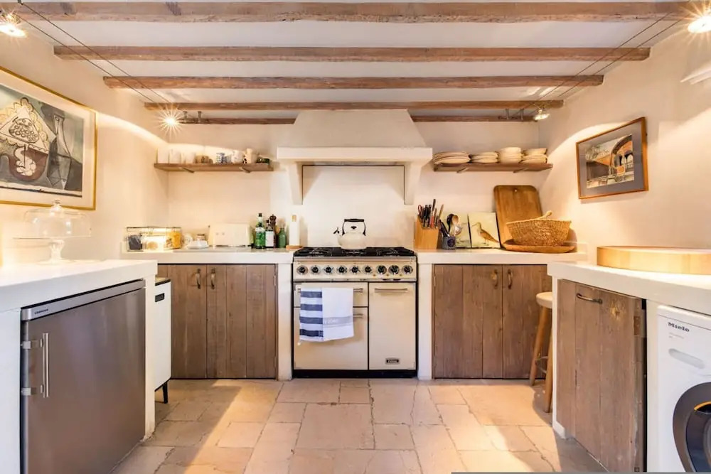 London Living 3 Bedroom Home in Chelsea