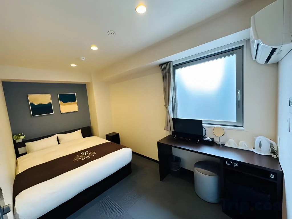 Floral Hotel · SakaisuJi-Honmachi Osaka
