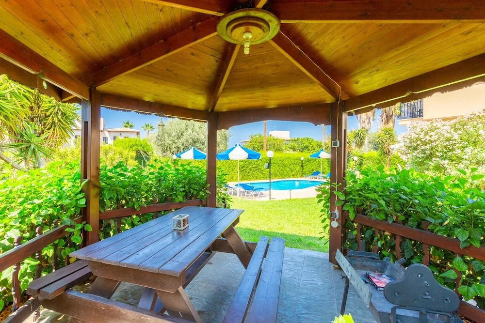 Villa Fostira Large Private Pool Walk to Beach A C Wifi Eco-friendly - 2402