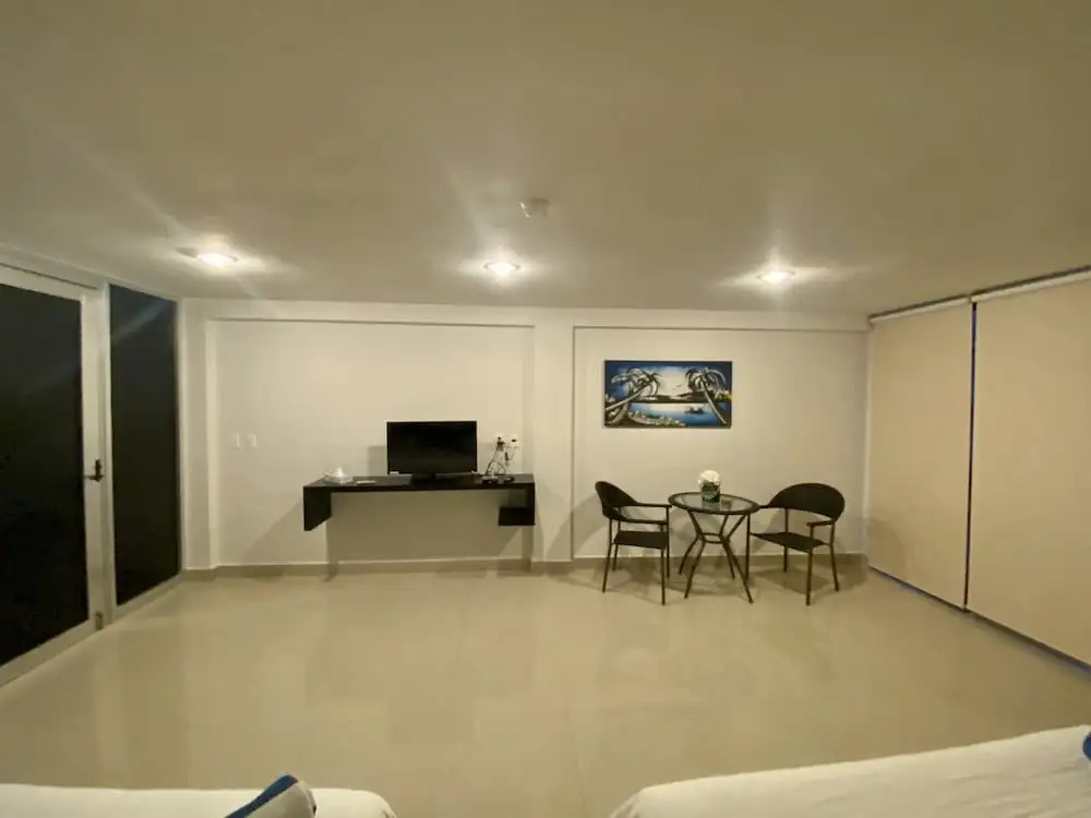 VANESSA 42 Suites - 5Th. Ave