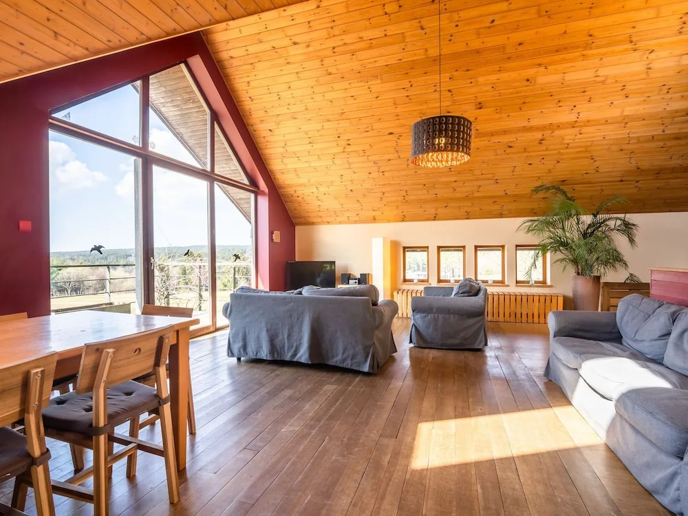 Spacious Chalet in Waimes With Garden
