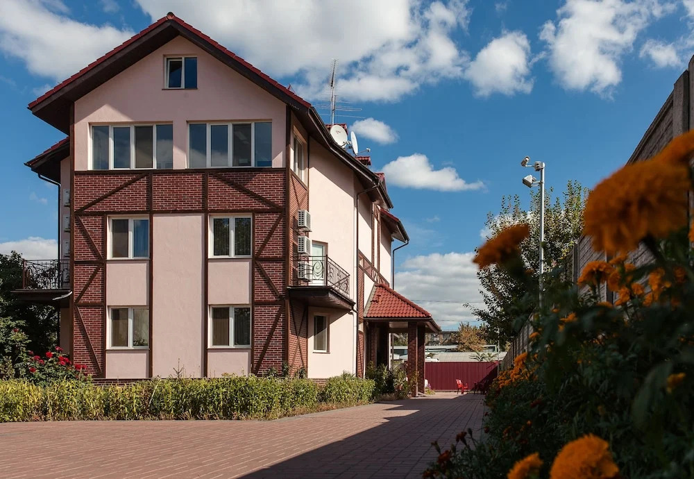 Home Comfort Hotel