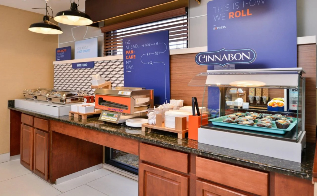 Holiday Inn Express Hotel & Suites West Chester by IHG