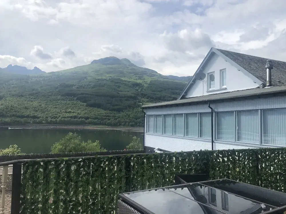 Amazing Alps and Loch views - HOT TUB and pet friendly