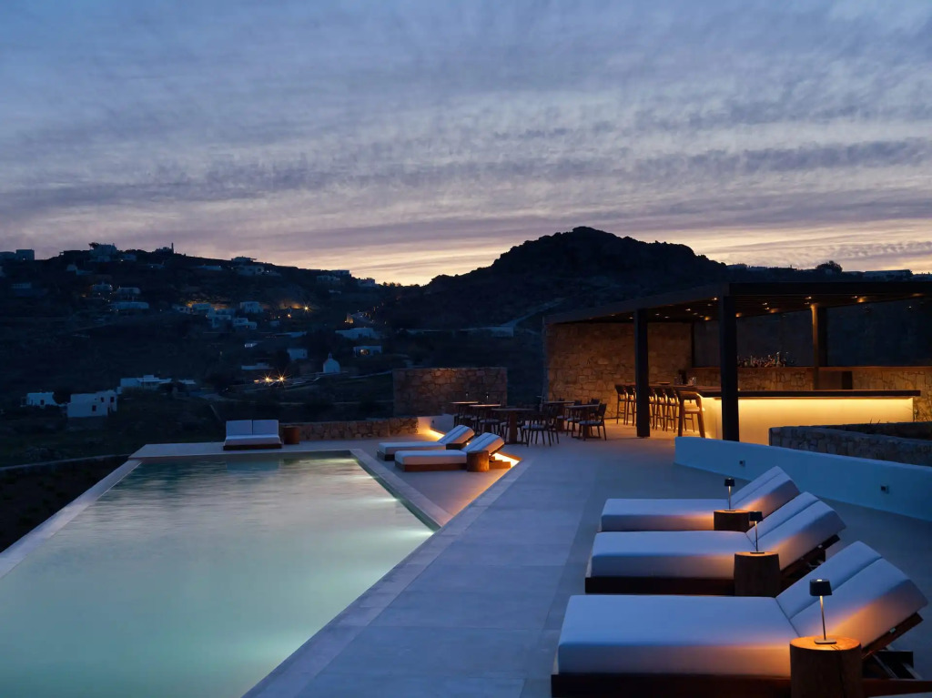 Ezio Bo Luxury Living