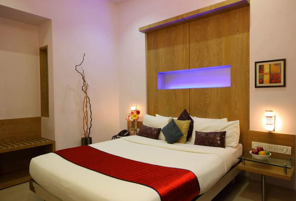 Hotel Vihangs Inn
