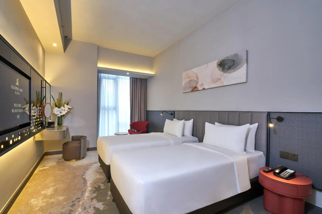 Sleeping Lion Suites