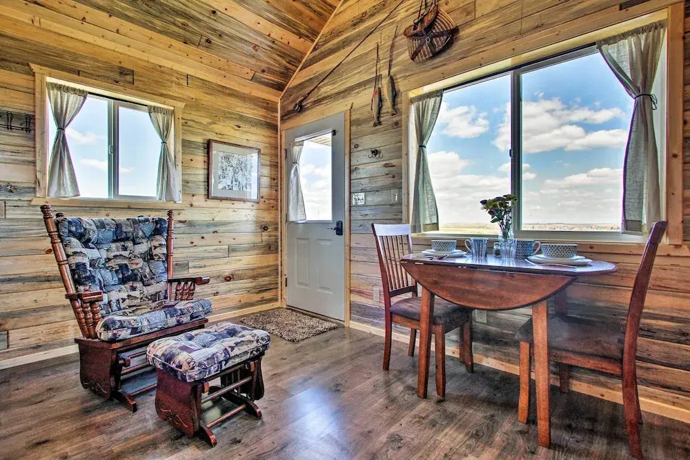Pano Views! Custom Cabin on Rocky Mountain Front
