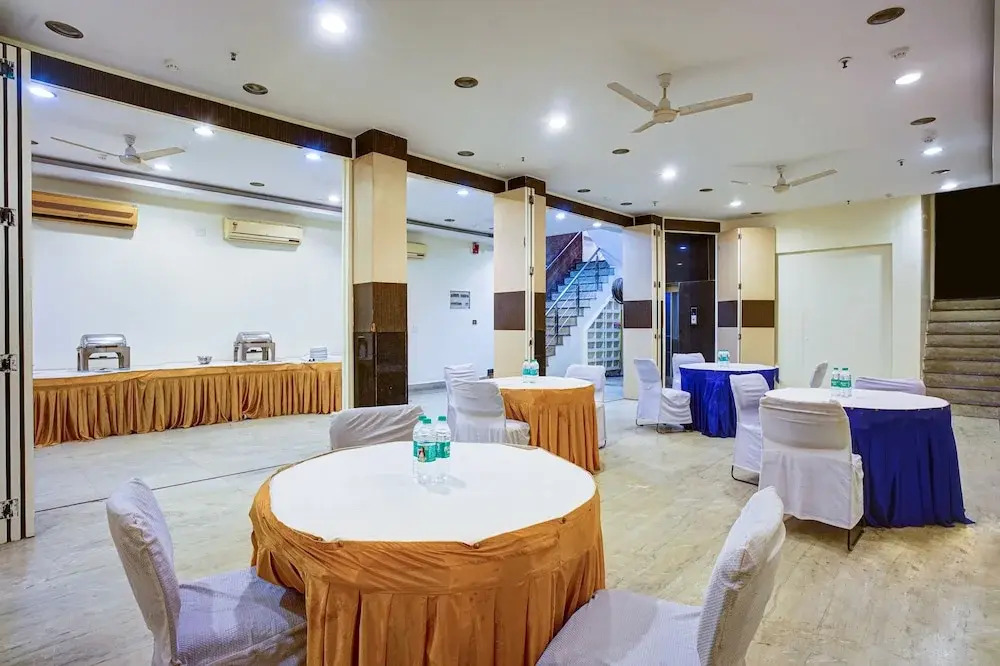 Hotel Amby Inn by Quadis - Lajpat Nagar