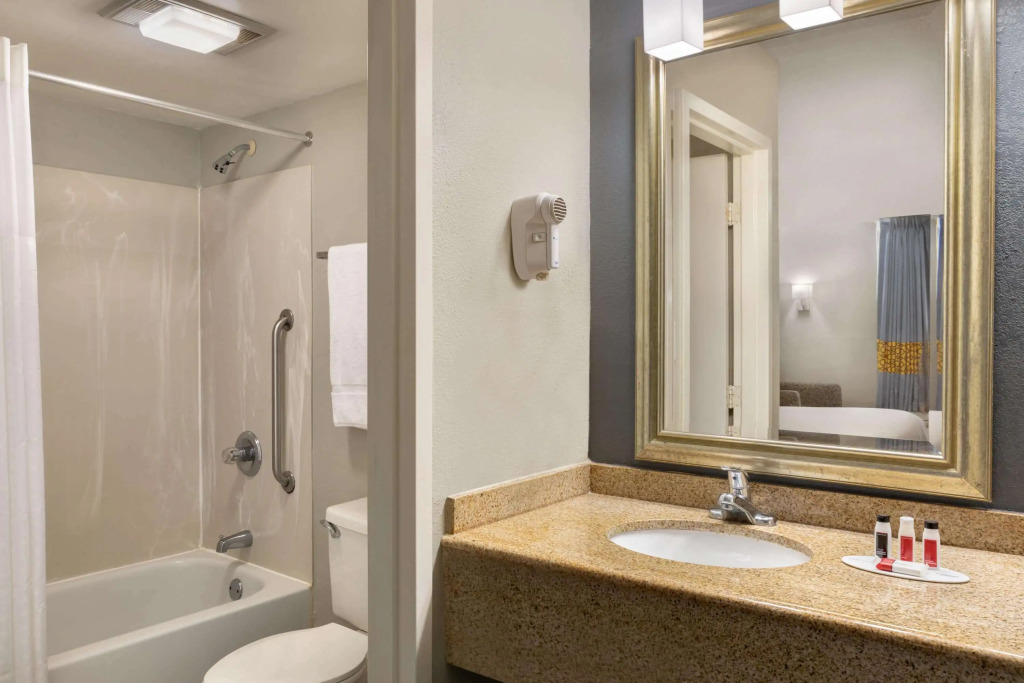 Baymont by Wyndham Wilmington