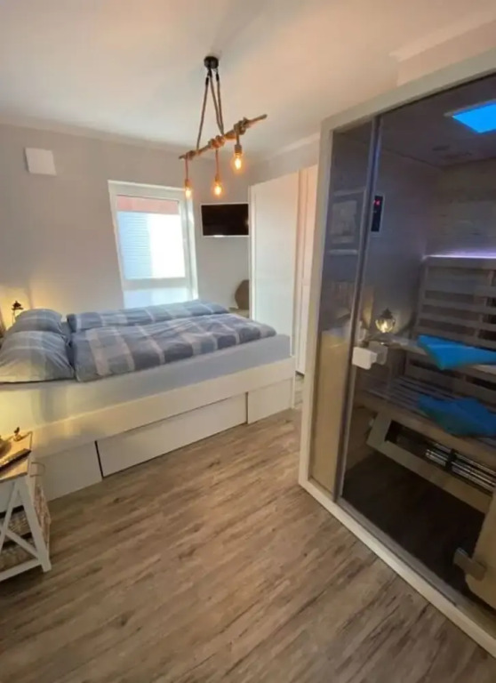 Near the North Sea Modern Retreat