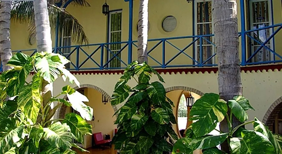 Caimanera Hotel