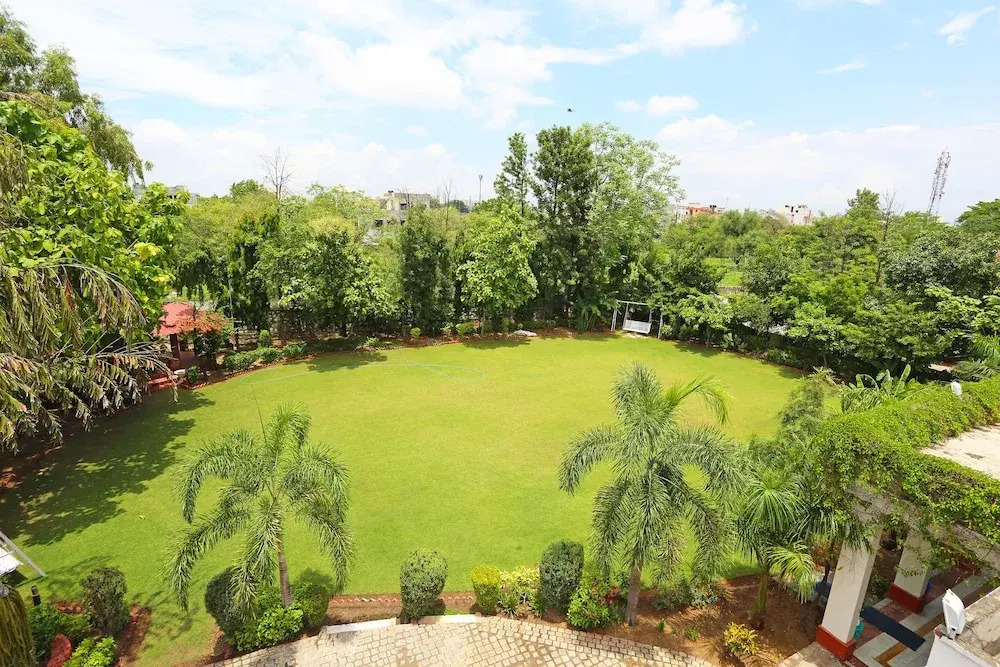 OYO 6708 Holiday Heaven Resort