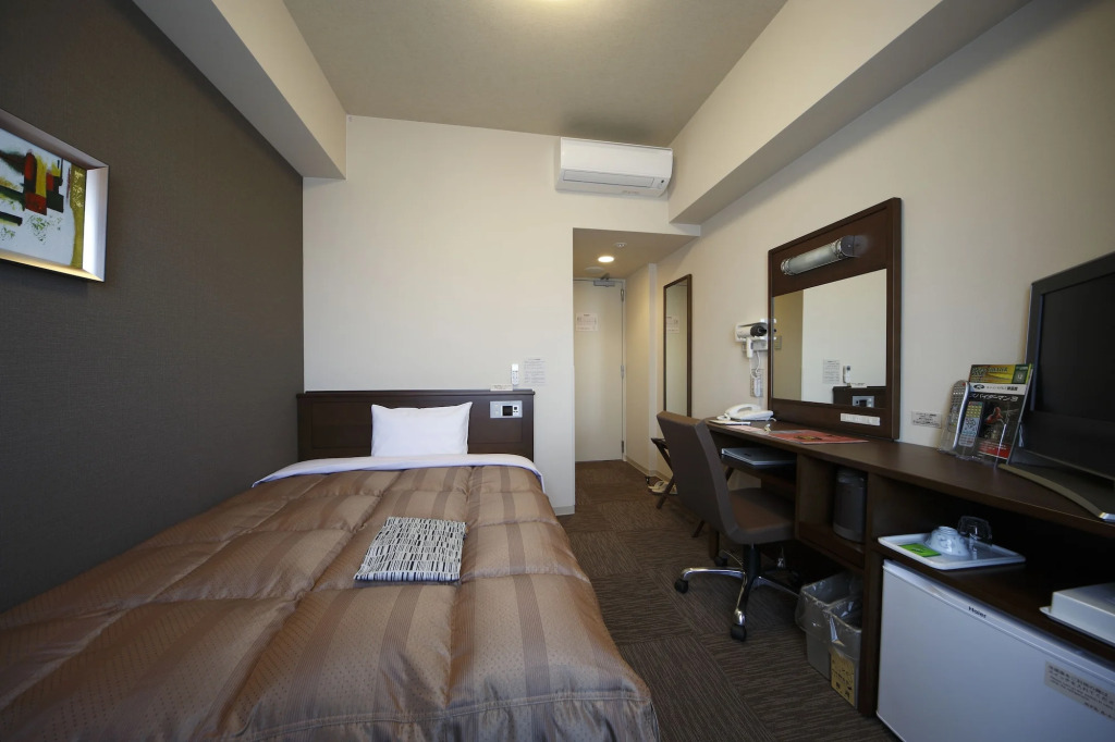 Hotel Route-Inn Sakaide-Kita Inter